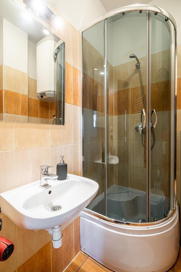 Solny Square Aparthotel Wrocław Eksteriør billede