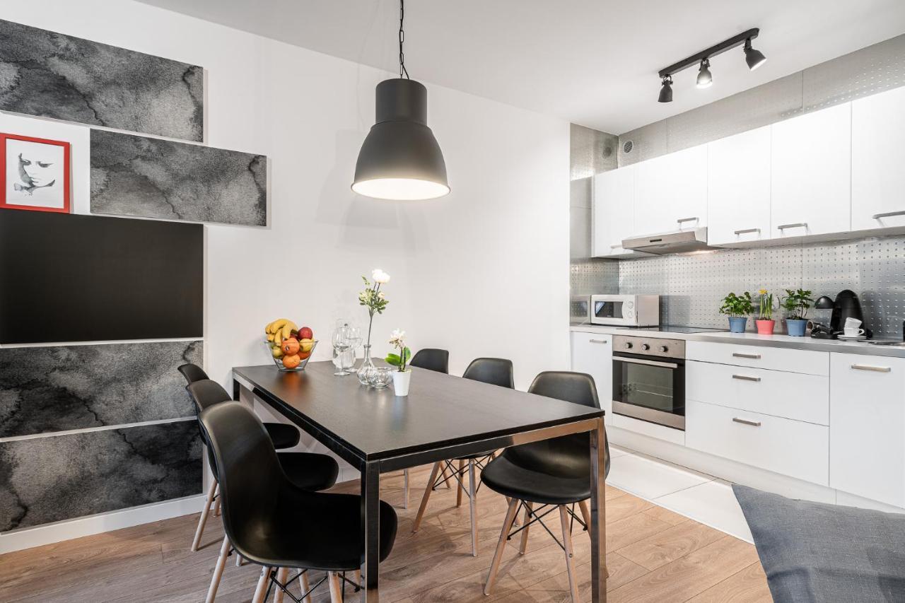 Solny Square Aparthotel Wrocław Eksteriør billede
